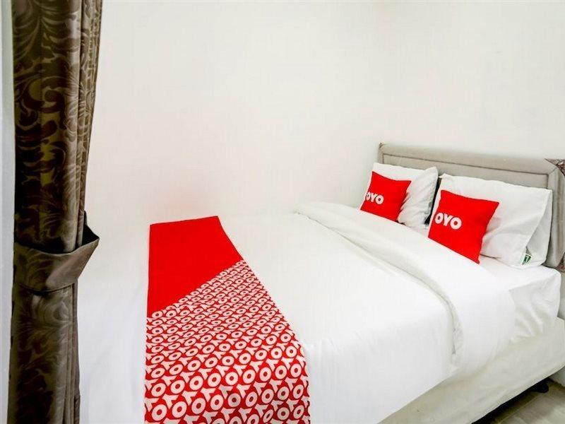 Jabusimo Syariah Redpartner Hotel Jakarta Ngoại thất bức ảnh