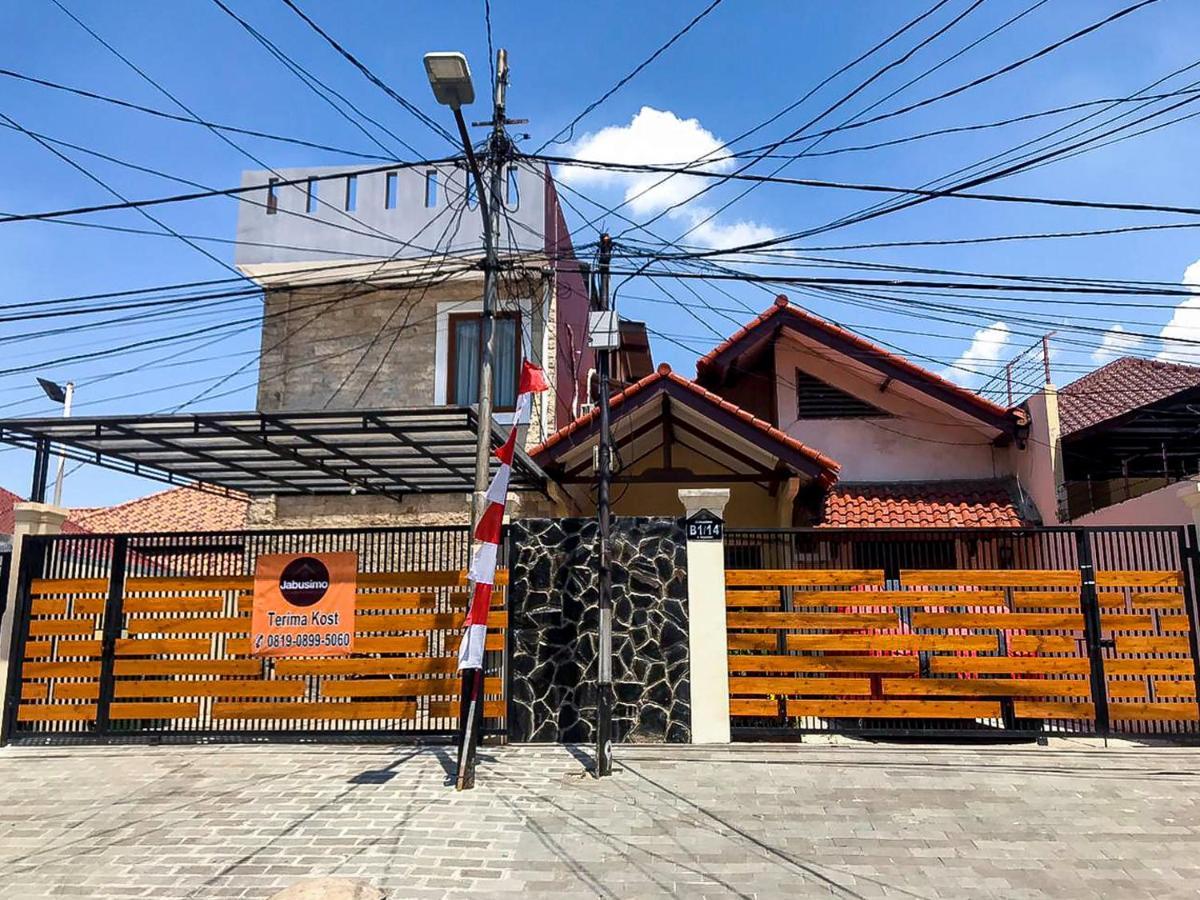 Jabusimo Syariah Redpartner Hotel Jakarta Ngoại thất bức ảnh